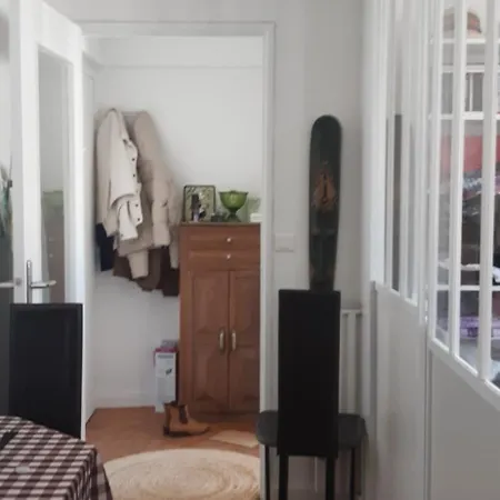 Homestay Pres De Tour Eiffel *