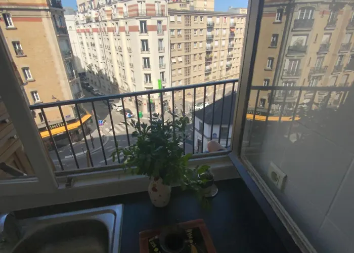 Homestay Pour 4 Chez Rihani Pres De La Tour Eiffel