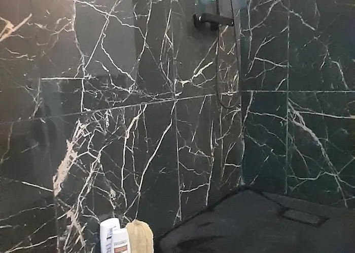 Homestay Pour 4 Chez Rihani Pres De La Tour Eiffel