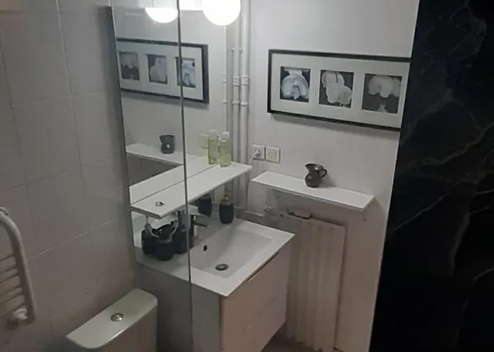 Pour 4 Chez Rihani Pres De La Tour Eiffel