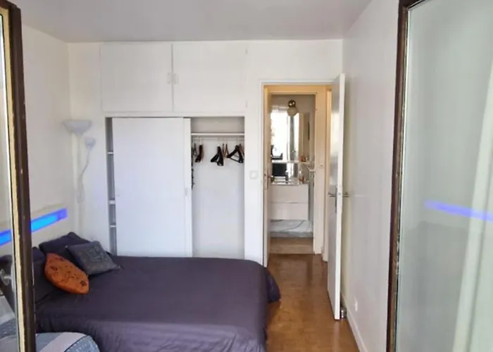 Pour 4 Chez Rihani Pres De La Tour Eiffel *