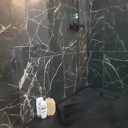 Проживание в семье Pour 4 Chez Rihani Pres De La Tour Eiffel