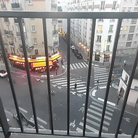 Проживание в семье Pour 4 Chez Rihani Pres De La Tour Eiffel Париж