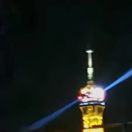 Проживание в семье Pour 4 Chez Rihani Pres De La Tour Eiffel Париж